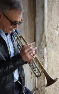 Navigating the Contemporary Jazz Landscape: A Critical Review of Recent Releases by James McGowan, Nicola Meneghini, and Shadowlands