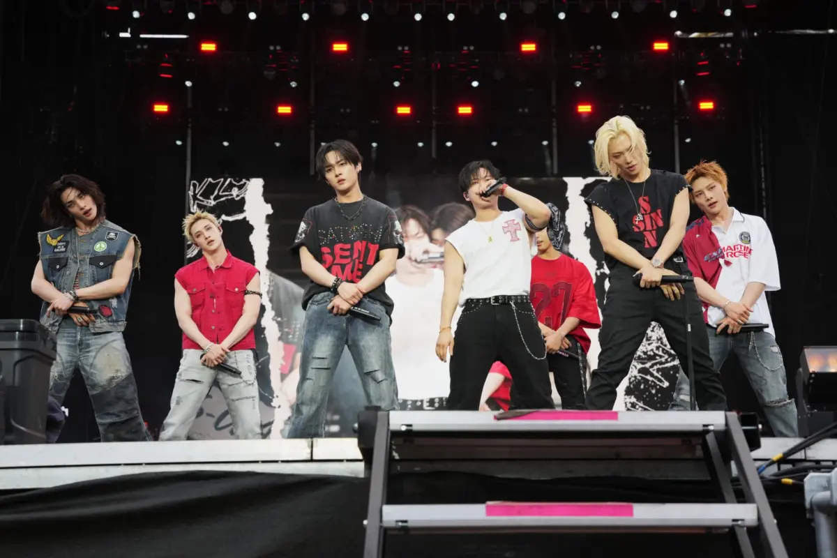 Stray Kids Claims Historic Ninth Consecutive Billboard 200 No. 1 With THIS & &THAT