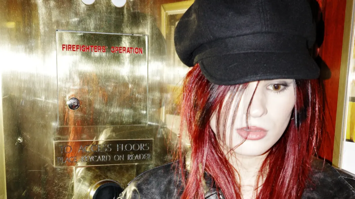 The Rise of underscores: How April Harper Grey is Redefining DIY Hyperpop Through Sold-Out Tours and Arena-Sized Ambitions