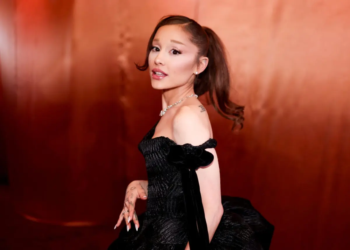 Ariana Grande Surprises Fans with petal (The Complete Live Album) Following the Conclusion of the Eternal Sunshine Tour