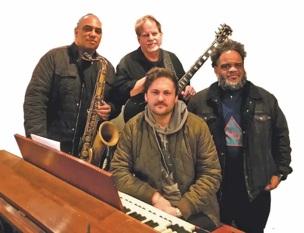 Modern Currents in Contemporary Jazz: An Analytical Review of Recent Releases by Libor Šmoldas, the New England Jazz Collaborative, and Rob Dixon