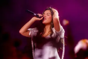 Olivia Rodrigo Kicks Off ‘The Unraveled Tour’ in Hartford: A Comprehensive Opening Night Review and Setlist Analysis