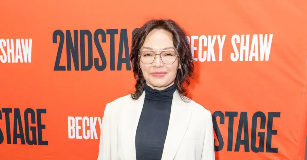 Steppenwolf Theatre Company Announces Full Casting and Creative Team for World Premiere of Stephanie Alison Walker’s Adirondack Chair Circle