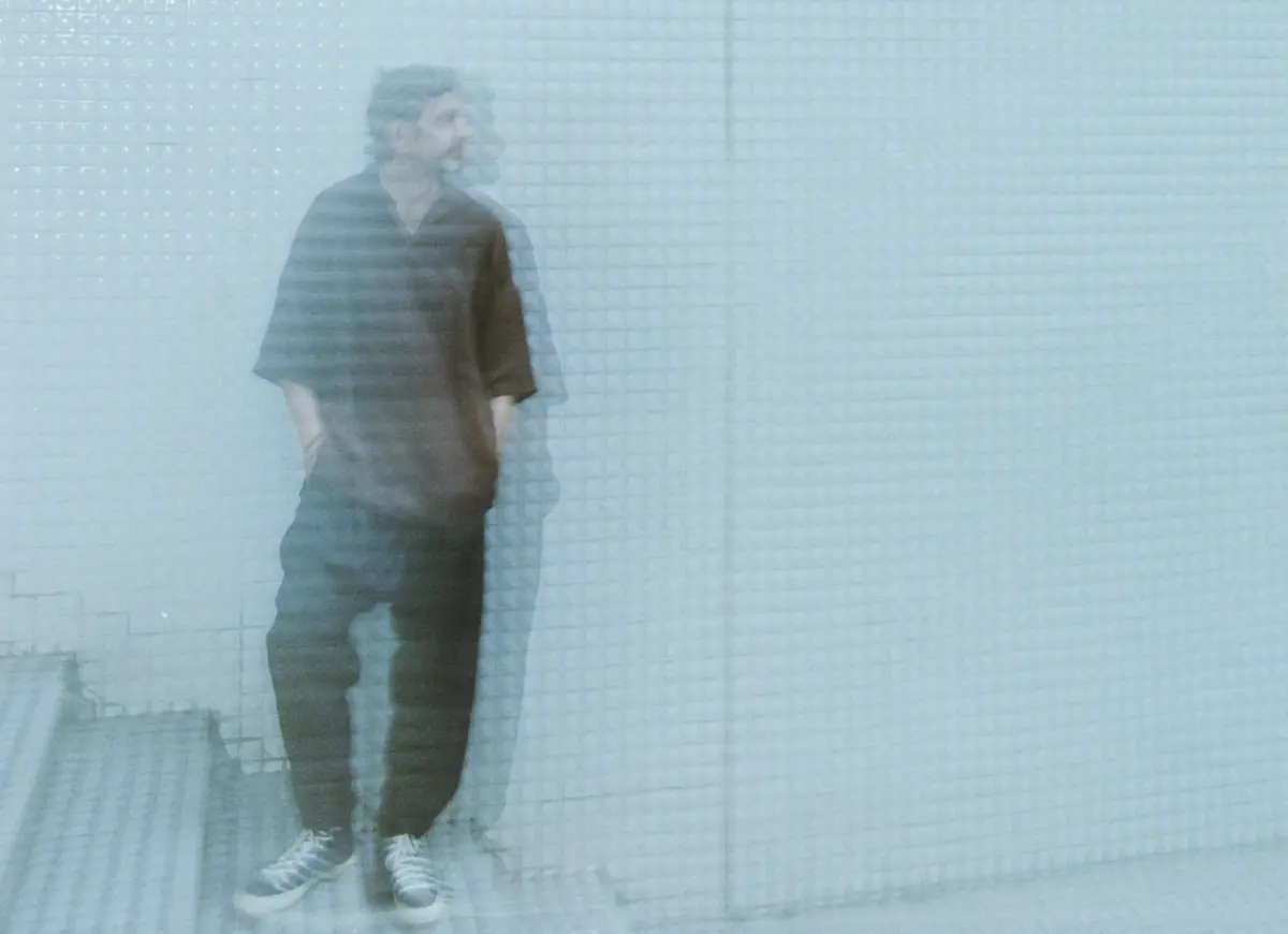 Stepping Off the Wheel: Bonobo’s Simon Green on 25 Years of Electronic Music, Nostalgia, and the End of an Era