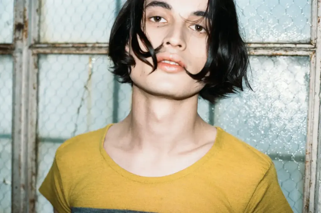 The Evolution of Introspective Rock: Ward Unveils New Single "Jenny" Following Transformative New Zealand Writing Sessions