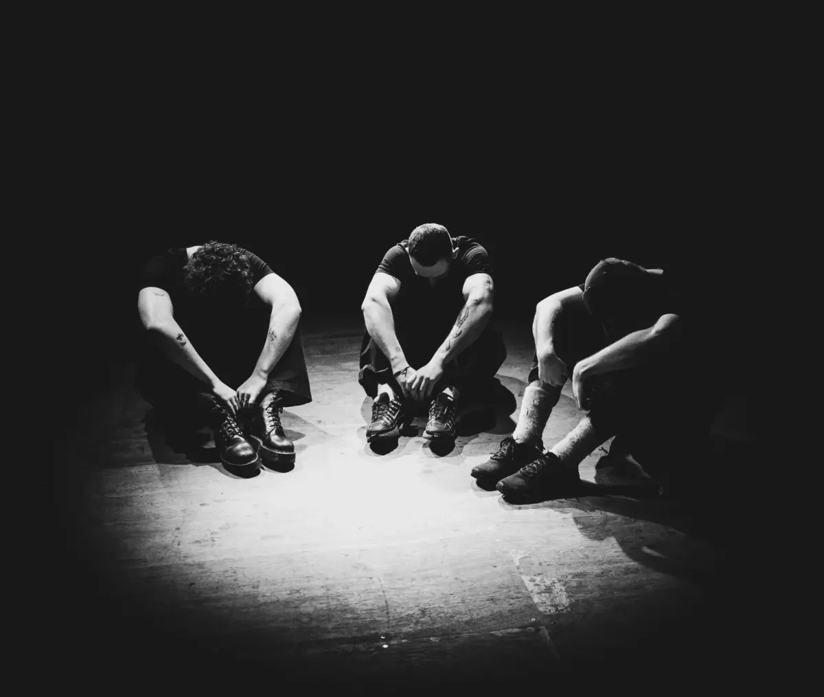 Dublin’s Noise-Rock Vanguard: Bucket Ascends with Dinked Edition Release, UK Tour, and Critical Momentum