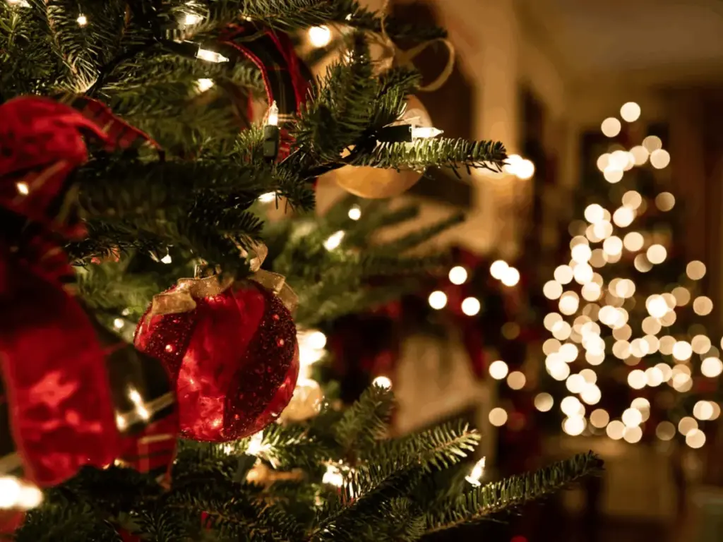 Global Streaming Platforms Hear the Early Sleigh Bells: The 2026 Holiday Listening Phenomenon and Its Economic Impact