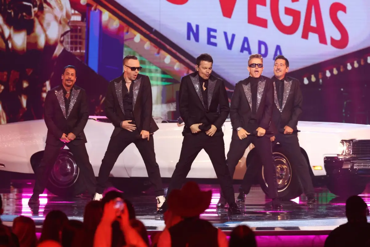 Pop Royalty Collide in Sin City: Donny Osmond Joins New Kids on the Block for Unforgettable Las Vegas Residency Crossover